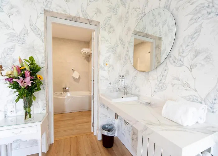 Infanta Isabel By Recordis Hotel 3*