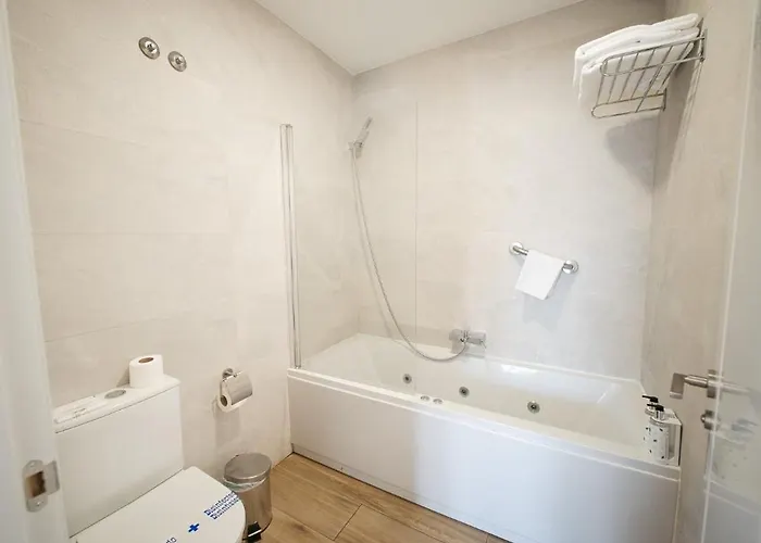 Infanta Isabel By Recordis Hotel 3*